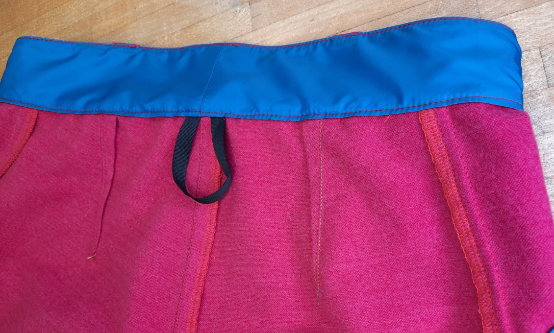 Form waistband-facing